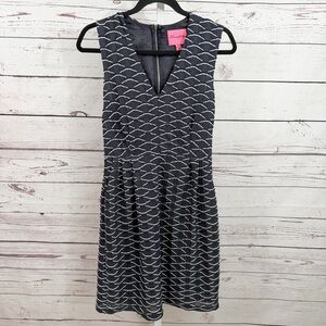 Beautifully Navy Blue and White Shift Dress Size Medium